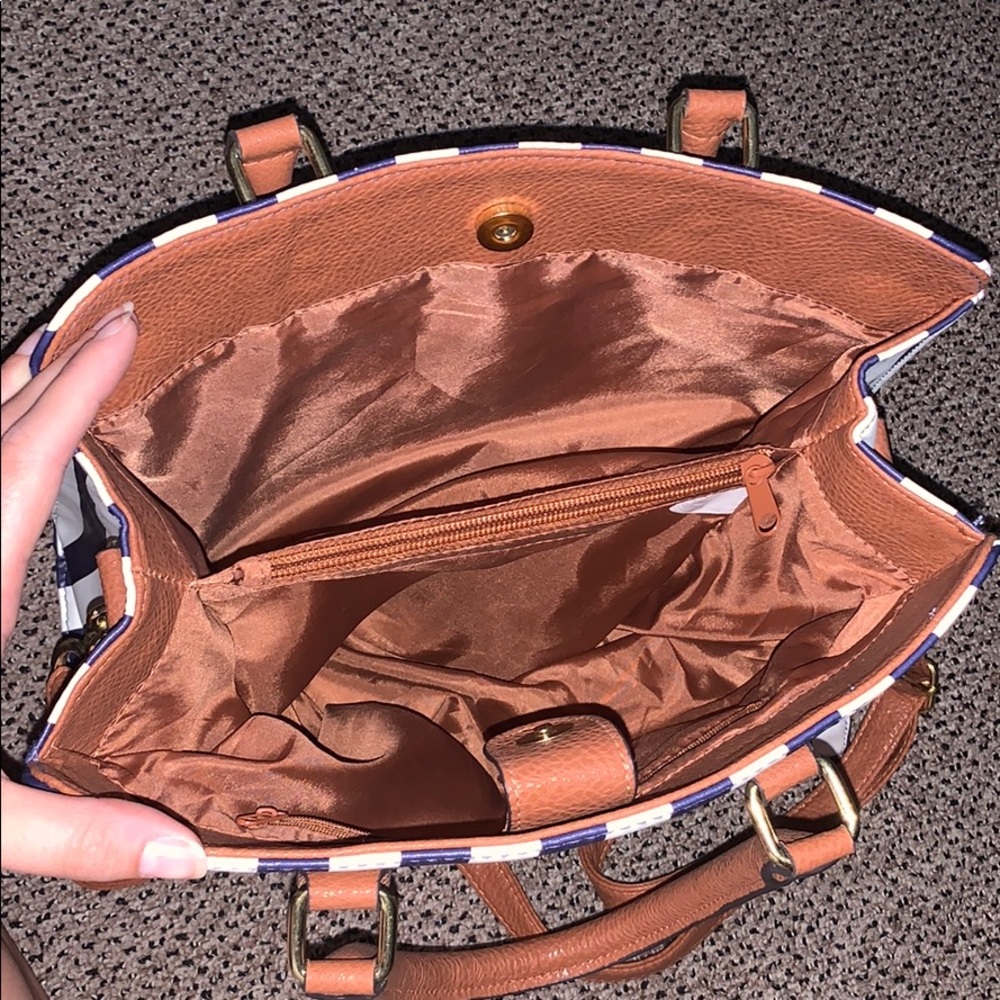 Shoulder Bag - Picture 3 of 3